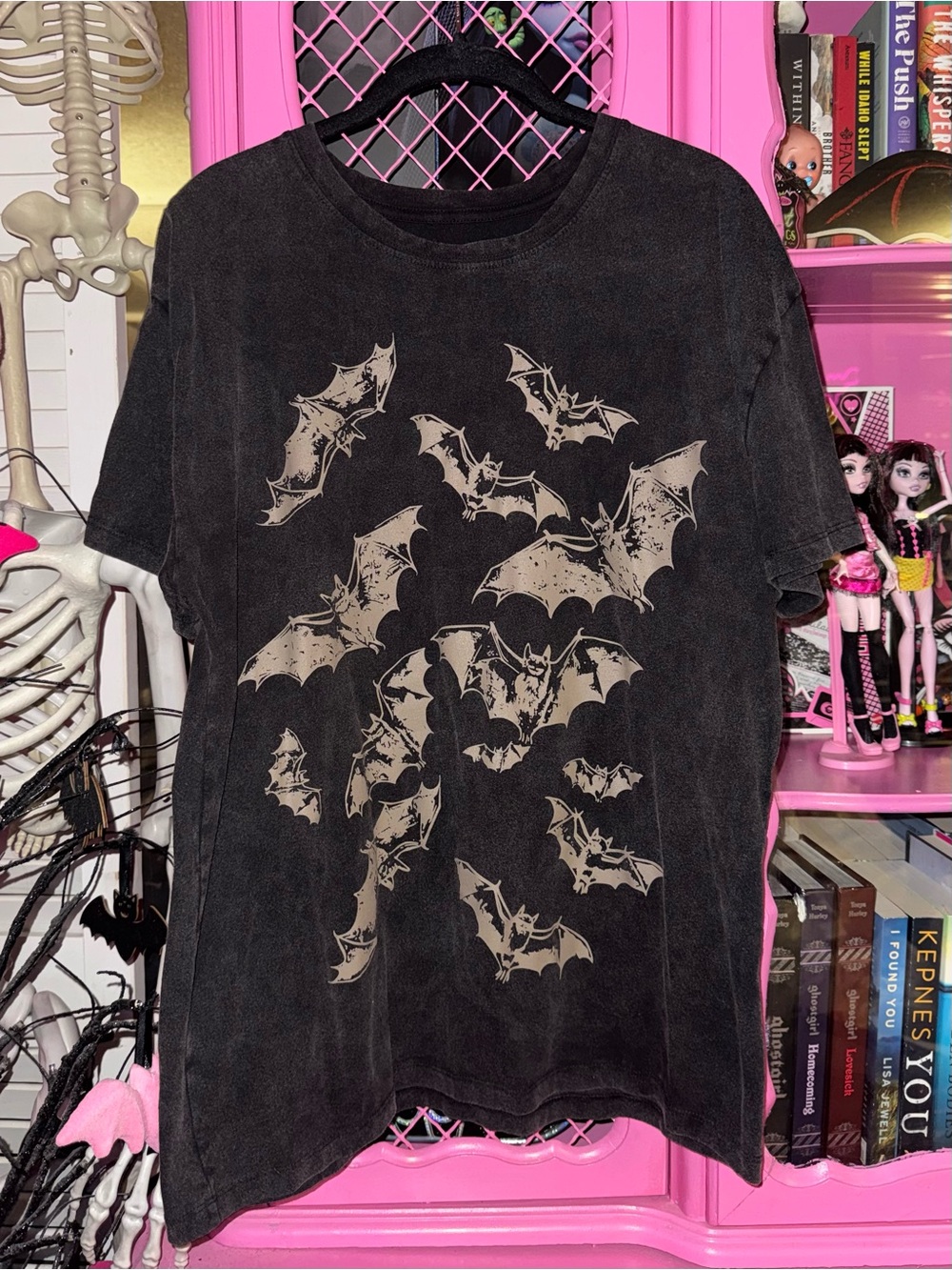 Social Culture bat shirt